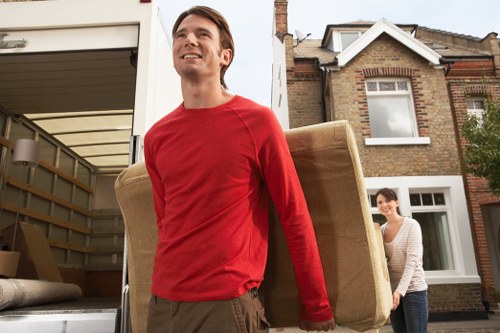 Load-based pricing for household and commercial storage projects